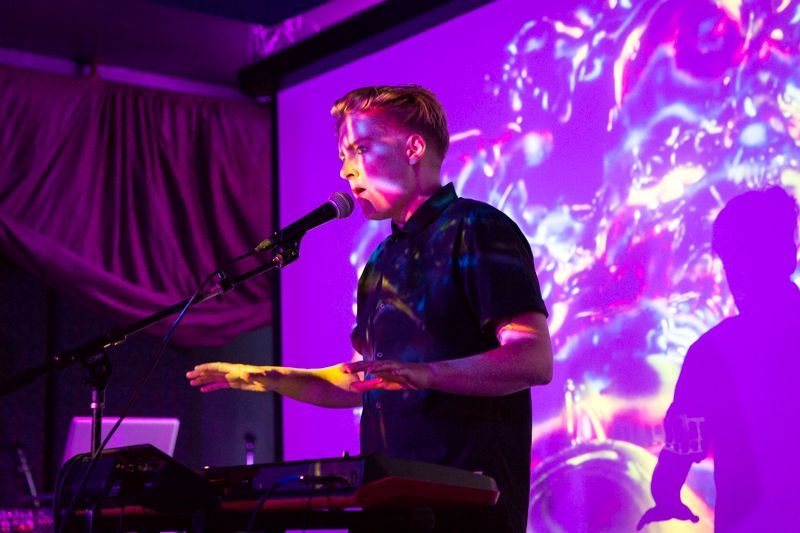 BTvC2y3hFQpQDln5fXTwt1tF9UUB3NXpgtp2X9s9gMk