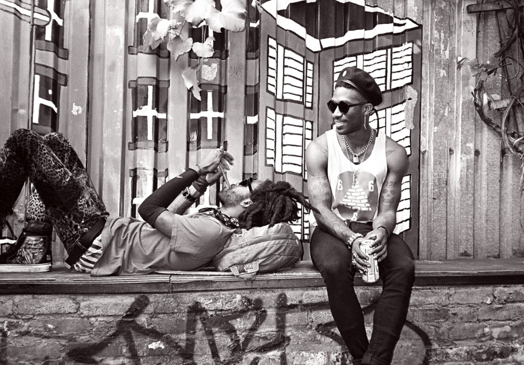 70780007_LORES_RGB_72